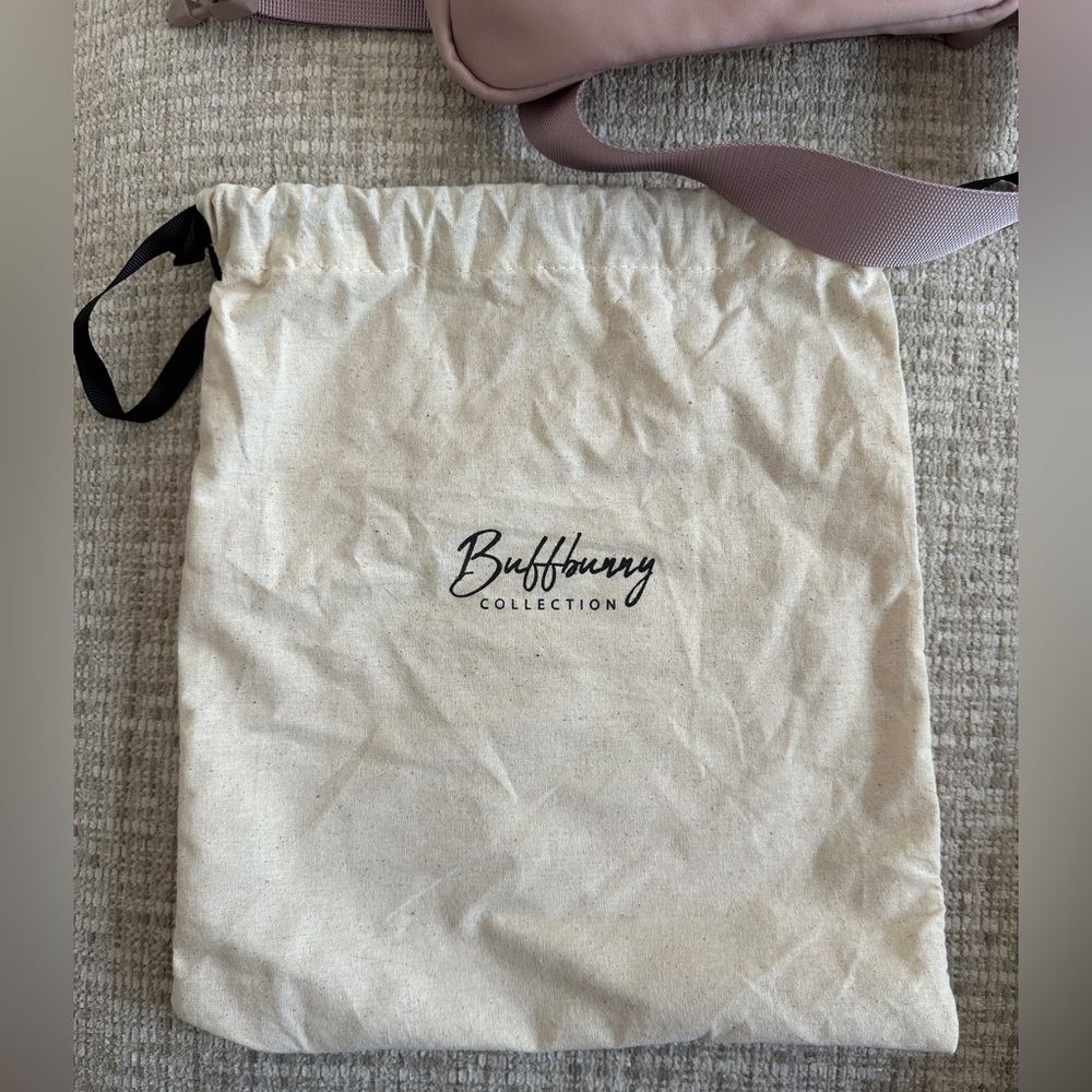 NWOT 🆕 Buffbunny Breakthrough Belt Bag Berry Ice - Picture 6 of 9